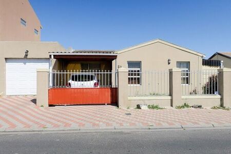 3 Bedroom house to rent in Weltevreden Valley, Mitchells Plain