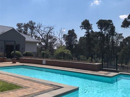 1 Bedroom Apartment in Modderfontein