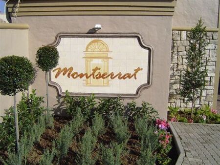 1 Bedroom Apartment in Pineslopes