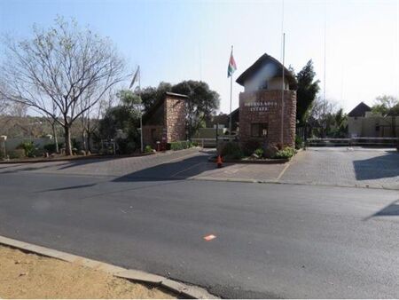 2 Bedroom Apartment in Fourways