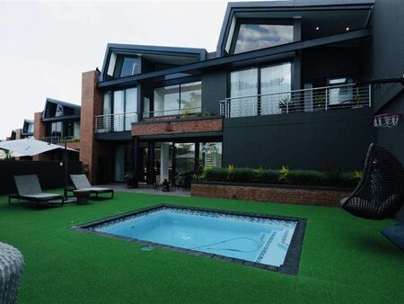 3 Bedroom House in Fourways Gardens