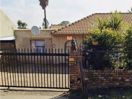 2 Bedroom House in Bonaero Park