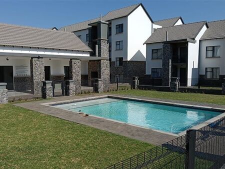 2 Bedroom Apartment in Glen Marais