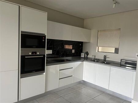 2 Bedroom Apartment in Glen Marais