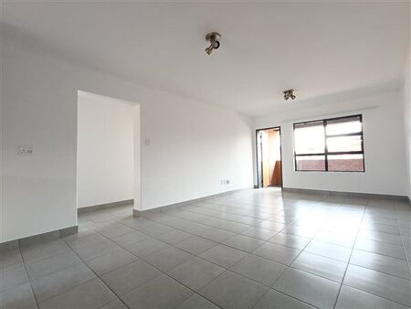 2 Bedroom Apartment in Glen Marais