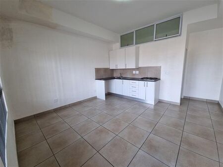 1 Bedroom Apartment in Kempton Park West