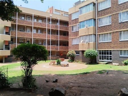 4 Bedroom Apartment in Turffontein