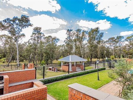 1 Bedroom Apartment in Modderfontein