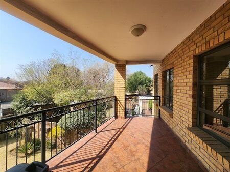 3 Bedroom Apartment in Farrarmere