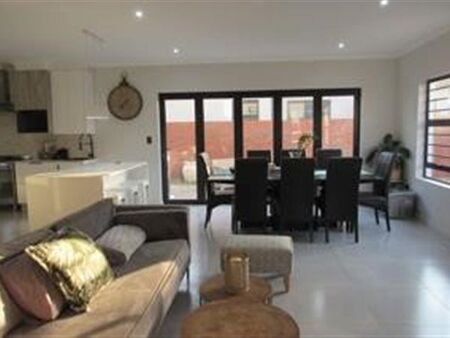 3 Bedroom Cluster in Lakefield