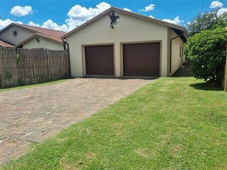 3 Bedroom House in Albertsdal