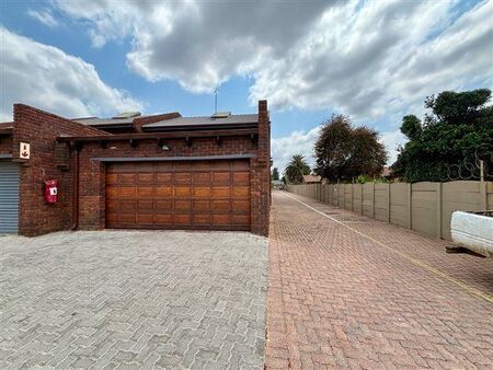 3 Bedroom Townhouse in Brackenhurst