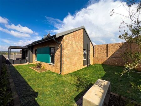 3 Bedroom House in Amberfield