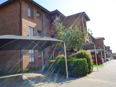 2 Bedroom Apartment in Rooihuiskraal North