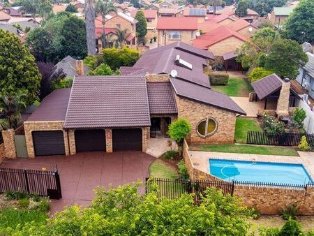 3 Bedroom House in Eldoraigne