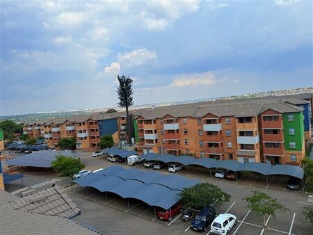 2 Bedroom Apartment in Heuweloord