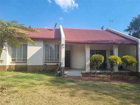 3 Bedroom House in The Reeds