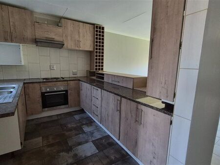 3 Bedroom Apartment in Eldoraigne