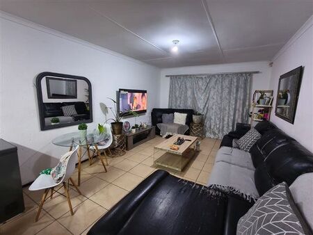 3 Bedroom House in Heuwelsig Estate