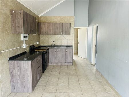 2 Bedroom Apartment in Valhalla