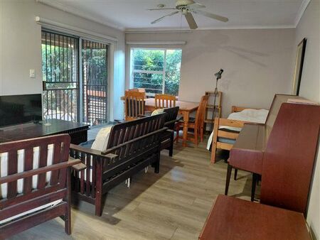 2 Bedroom Townhouse in Die Hoewes