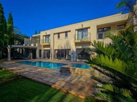 5 Bedroom House in Midstream Estate