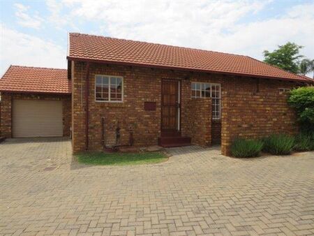 2 Bedroom Townhouse in Highveld