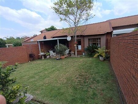 2 Bedroom Townhouse in Eco Park