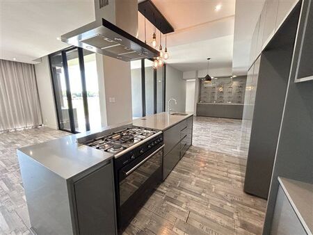 3 Bedroom Apartment in Midstream Estate