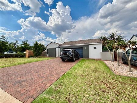 4 Bedroom House in Midstream Meadows