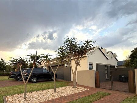 4 Bedroom House in Midstream Estate