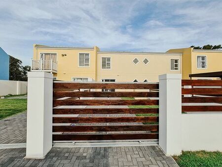 2 Bedroom Duplex in Parsons Vlei