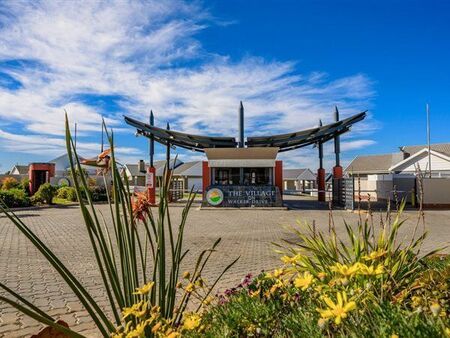 3 Bedroom Townhouse in Sherwood and surrounds