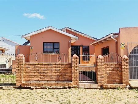 3 Bedroom House in Motherwell