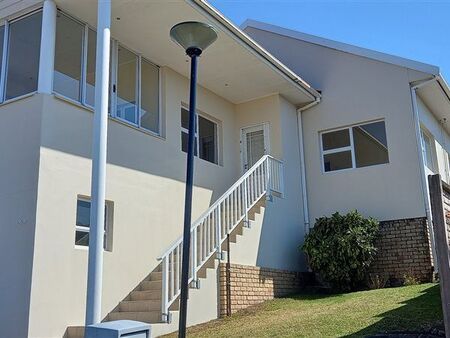 3 Bedroom Townhouse in Beacon Bay