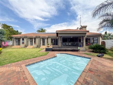 4 Bedroom House in The Wilds