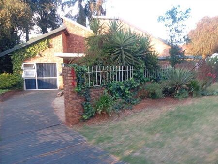 3 Bedroom House in Garsfontein