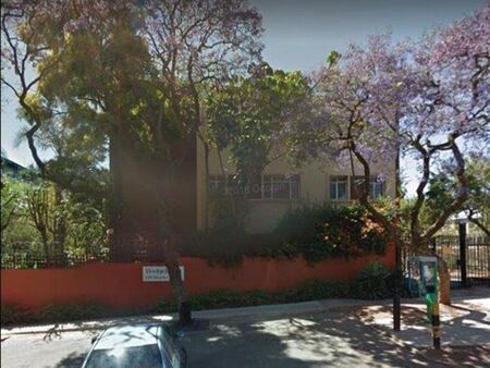 1.5 Bedroom Apartment in Muckleneuk