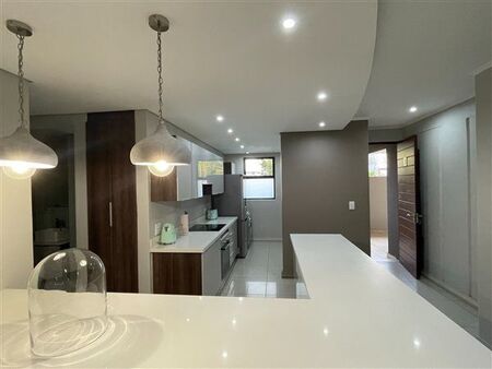 2 Bedroom Apartment in Menlo Park