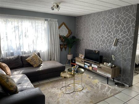 2 Bedroom Apartment in Groenkloof