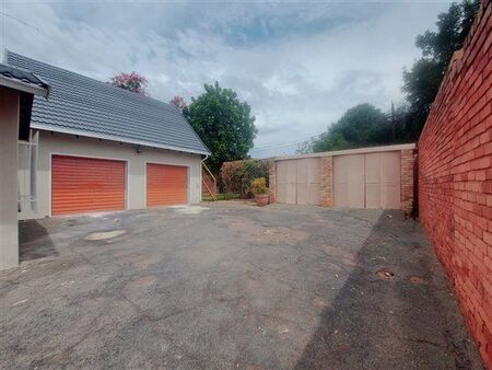 4 Bedroom House in Sinoville