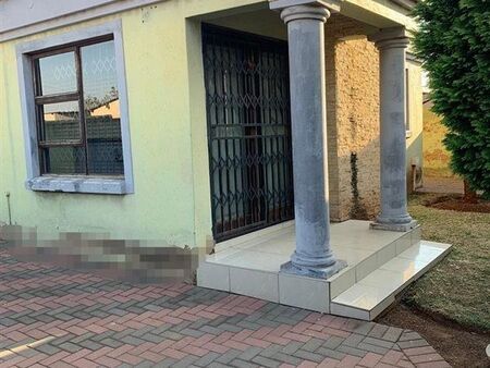 2 Bedroom House in Nellmapius