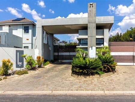 4 Bedroom Cluster in Bryanston