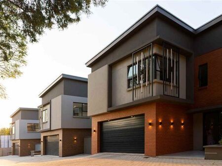 3 Bedroom Cluster in Morningside Manor