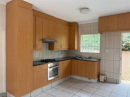 Bachelor apartment in Randpark Ridge