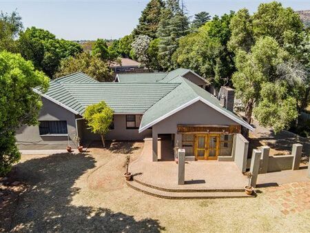 4 Bedroom House in Northcliff