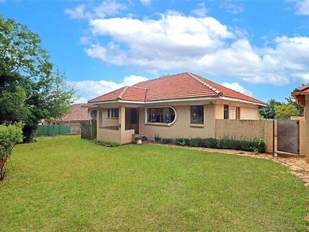 3 Bedroom House in Emmarentia