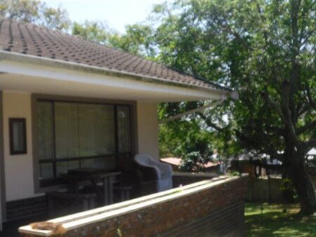 3 Bedroom House in Athlone Park