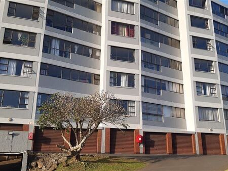 2 Bedroom Flat in Amanzimtoti