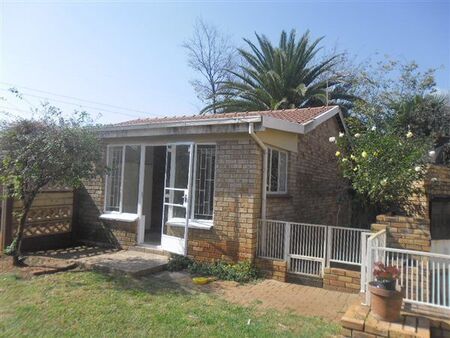 1 Bedroom House in Witpoortjie